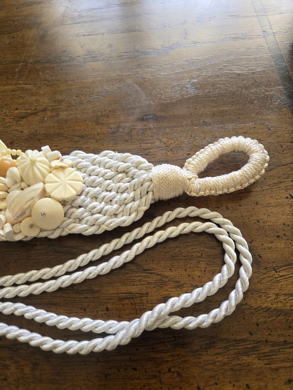 Sher Mark Las Vegas Cream Shell Waist Belt with Beaded Accents - Picture 4 of 5
